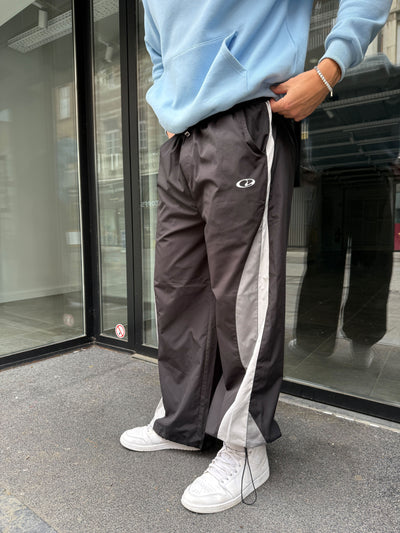 Mert - Tech Straight Joggers